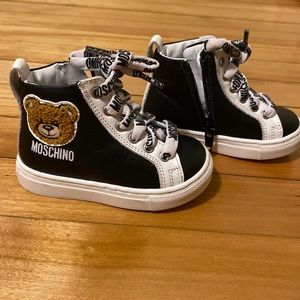 Baby Moschino high top sneakers